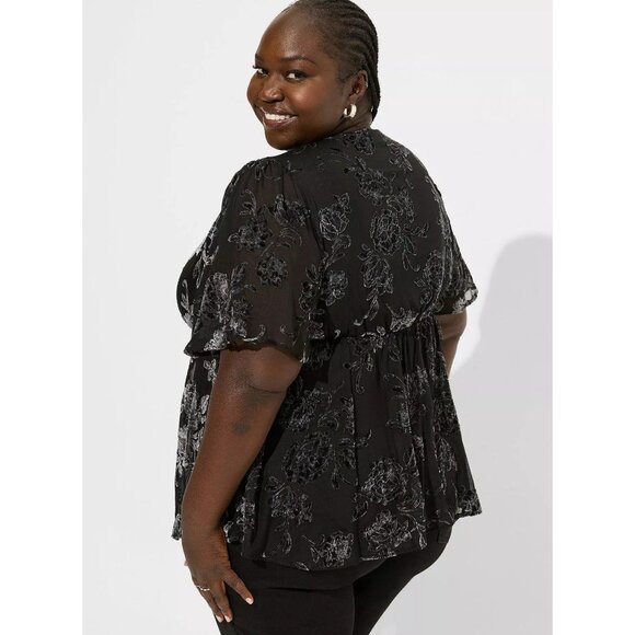 Torrid Peplum Velvet Burnout Surplice Short Sleeve Top Sz 4‎ - Picture 3 of 14